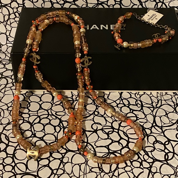 Chanel vintage beads, pearl  cc logo necklace